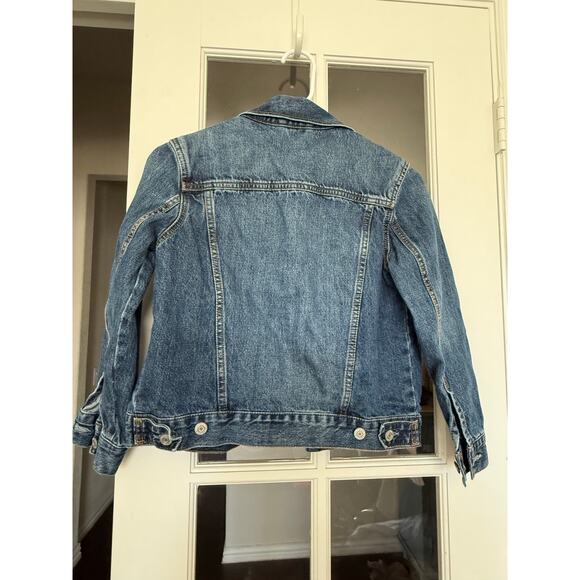 Gap Kids classic denim jacket medium wash size medium (8-9) - Picture 7 of 7